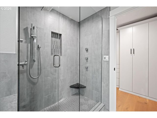 8310 Ne 71ST St, Vancouver, WA 98662