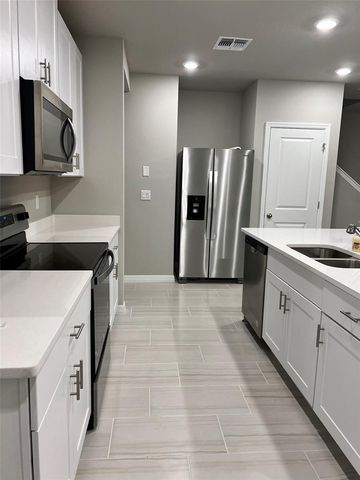 7693 IMAGINATION PLACE, Wesley Chapel, FL 33545