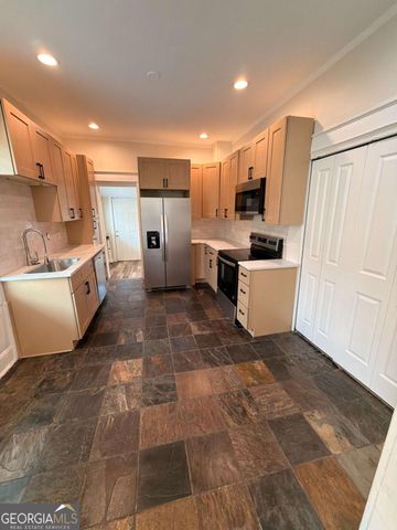 585 Jones Avenue, Atlanta, GA 30314