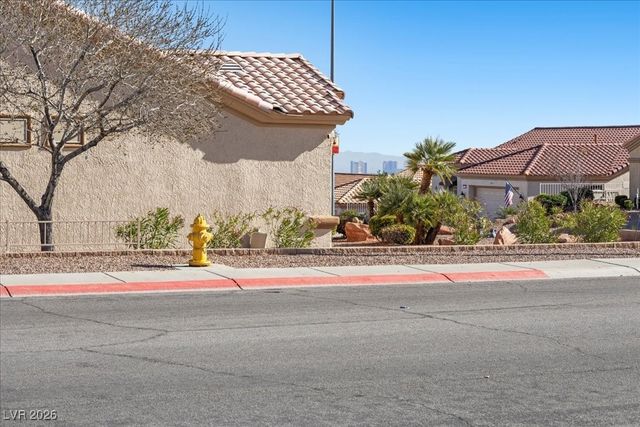 2225 Hallston Street, Las Vegas, NV 89134