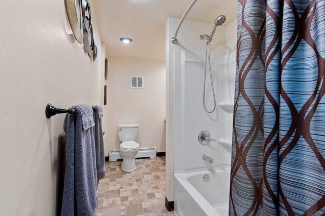 2203 GILSON COURT, Green Bay, WI 54304
