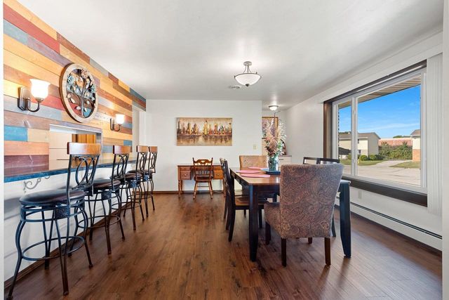 2203 GILSON COURT, Green Bay, WI 54304