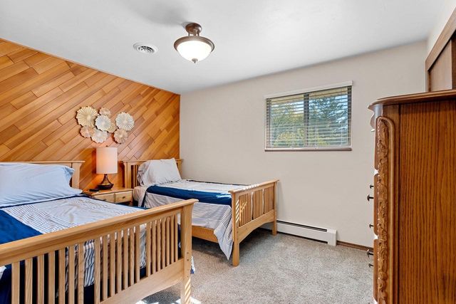 2203 GILSON COURT, Green Bay, WI 54304