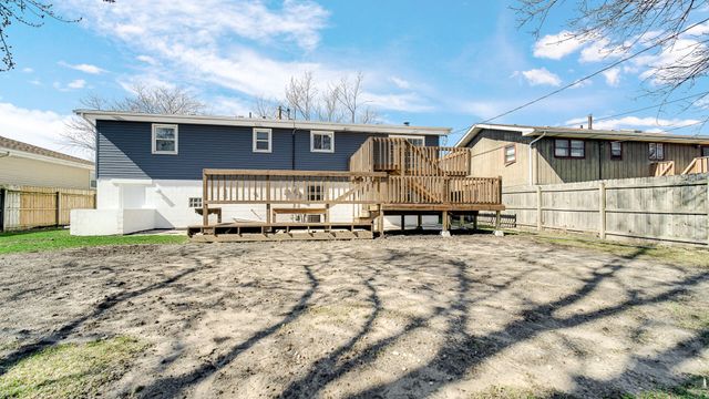 835 Tyler Avenue, Dyer, IN 46311