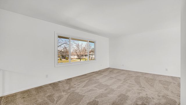 835 Tyler Avenue, Dyer, IN 46311