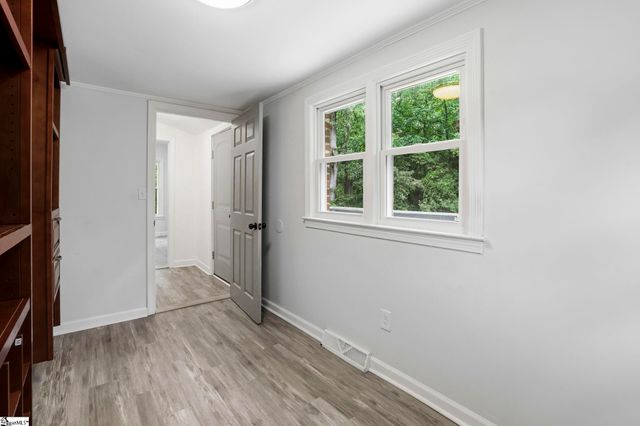 27 Maxie Avenue, Greenville, SC 29611