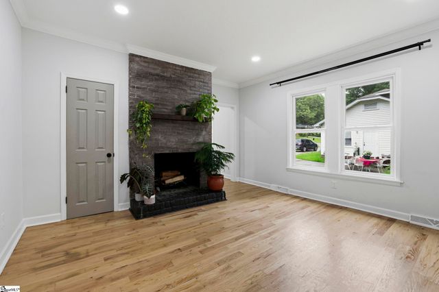 27 Maxie Avenue, Greenville, SC 29611