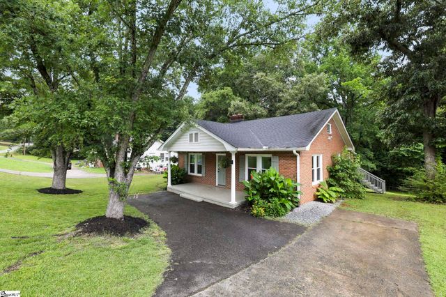 27 Maxie Avenue, Greenville, SC 29611