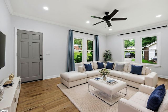 27 Maxie Avenue, Greenville, SC 29611