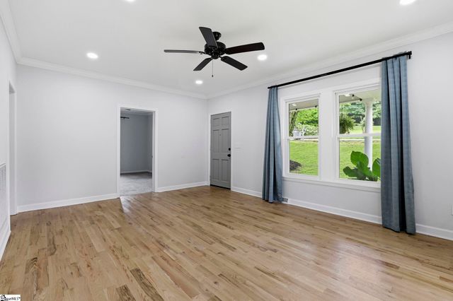 27 Maxie Avenue, Greenville, SC 29611