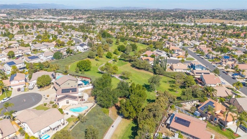 Image 33 of property listing at 33200 Camino Rubano, Temecula, CA 92592