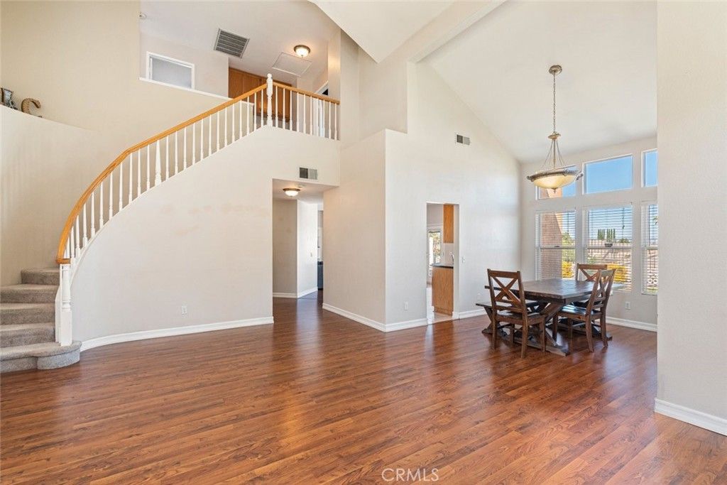 Image 5 of property listing at 33200 Camino Rubano, Temecula, CA 92592