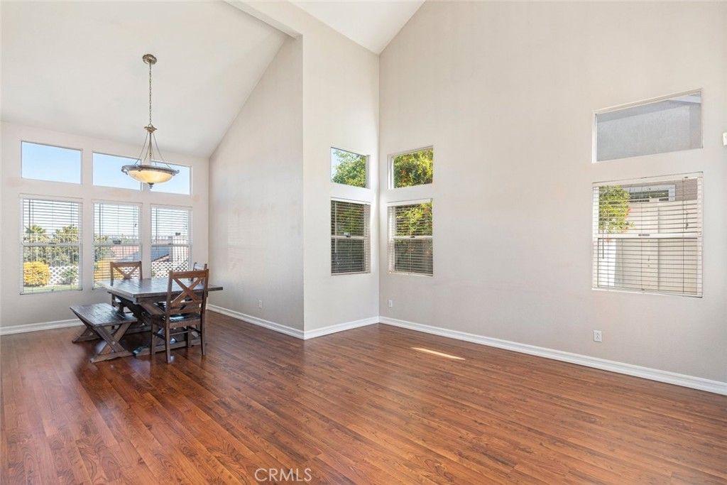 Image 6 of property listing at 33200 Camino Rubano, Temecula, CA 92592