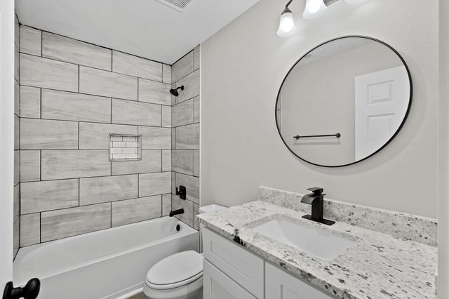 6121 Ridgemont Street C, Houston, TX 77087