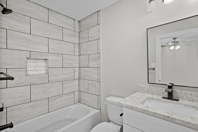 6121 Ridgemont Street C, Houston, TX 77087