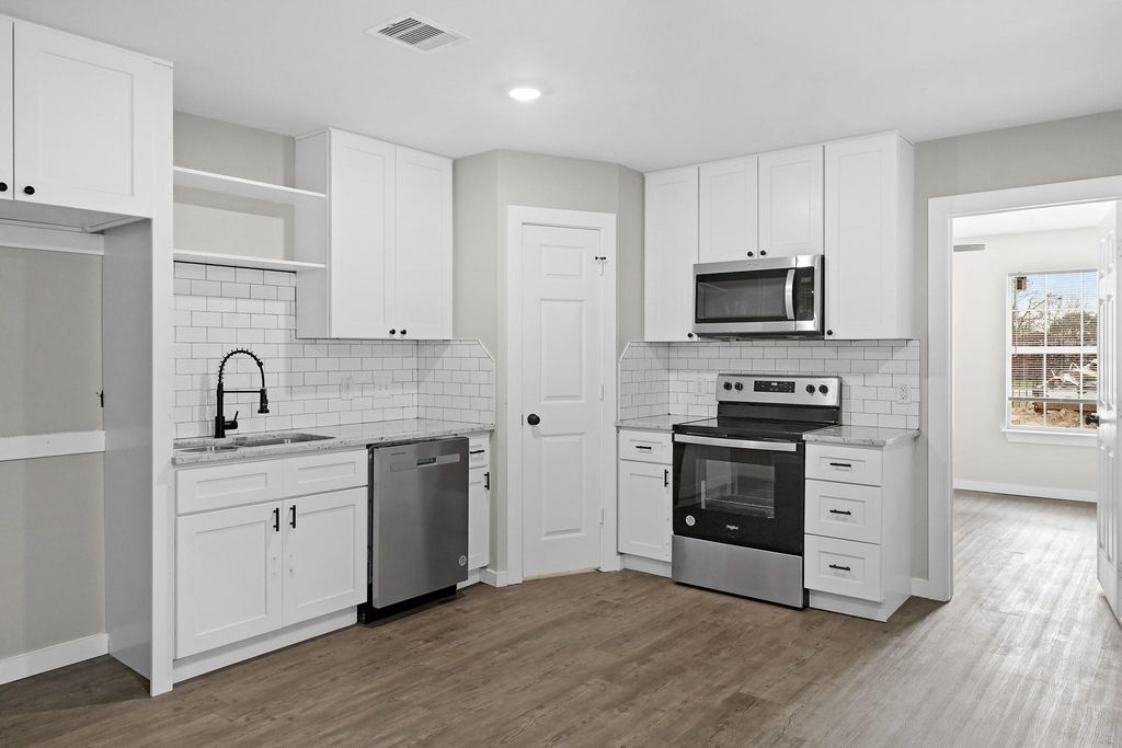 6121 Ridgemont Street C, Houston, TX 77087