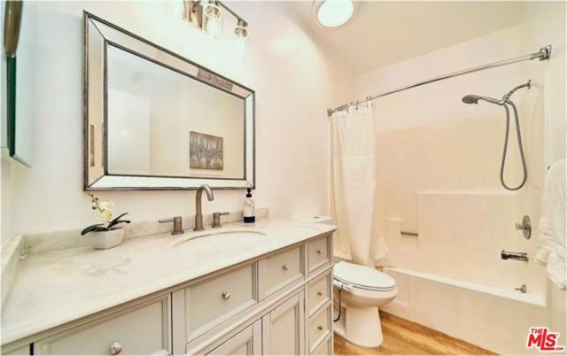 3130 Montrose Avenue 102, La Crescenta, CA 91214