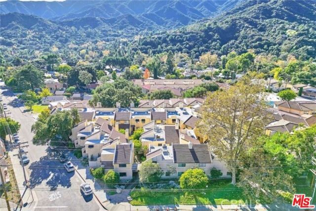 3130 Montrose Avenue 102, La Crescenta, CA 91214