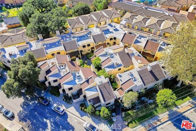 3130 Montrose Avenue 102, La Crescenta, CA 91214