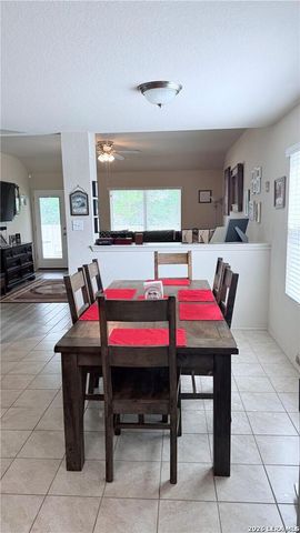1660 W Nolte Farms, Seguin, TX 78155