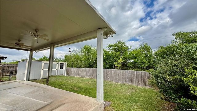 1660 W Nolte Farms, Seguin, TX 78155