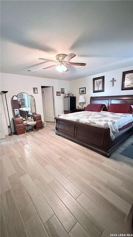 1660 W Nolte Farms, Seguin, TX 78155