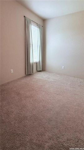 1660 W Nolte Farms, Seguin, TX 78155
