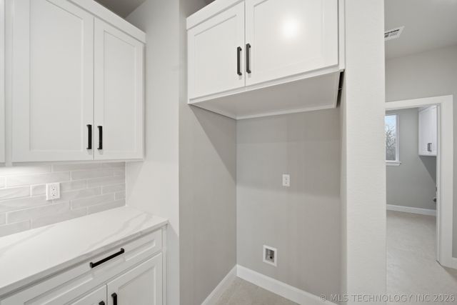 11544 S 261st East Avenue, Coweta, OK 74429