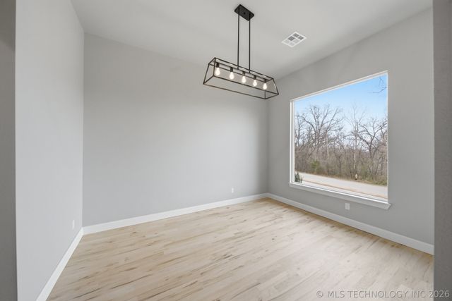 11544 S 261st East Avenue, Coweta, OK 74429