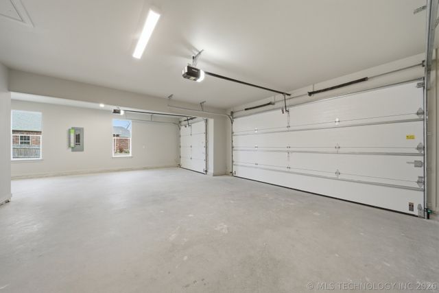 11544 S 261st East Avenue, Coweta, OK 74429