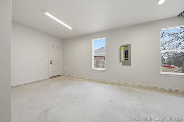 11544 S 261st East Avenue, Coweta, OK 74429