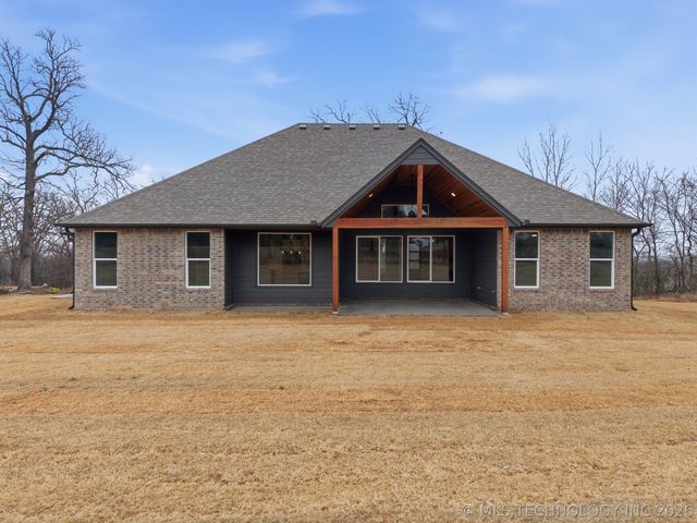 11544 S 261st East Avenue, Coweta, OK 74429