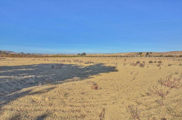 7996 Southside Road, Hollister, CA 95023