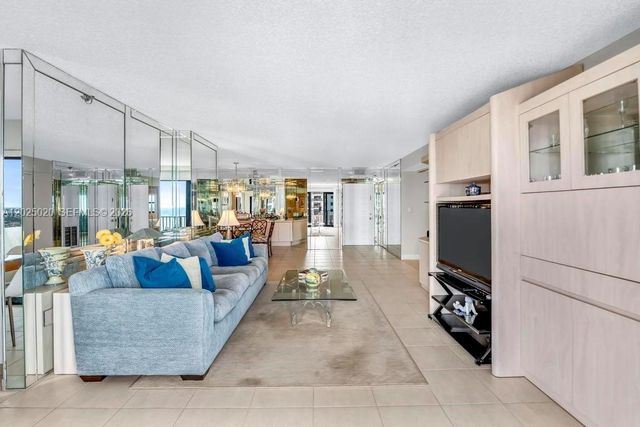 1201 S Ocean Drive 2003N, Hollywood, FL 33019