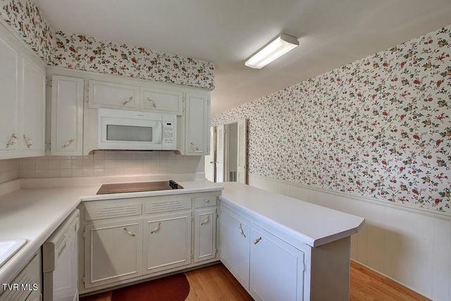 555 Valley Avenue, Erwin, TN 37650