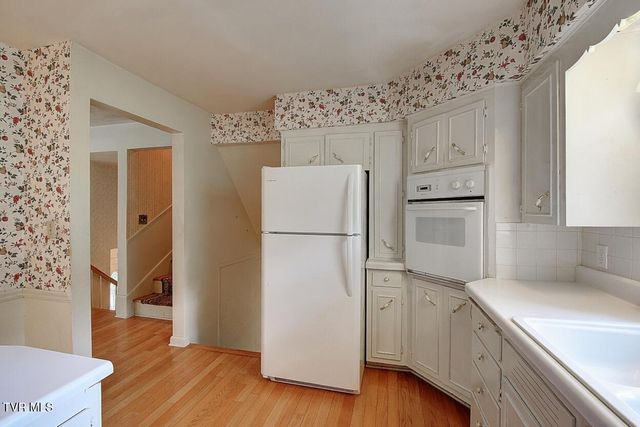 555 Valley Avenue, Erwin, TN 37650