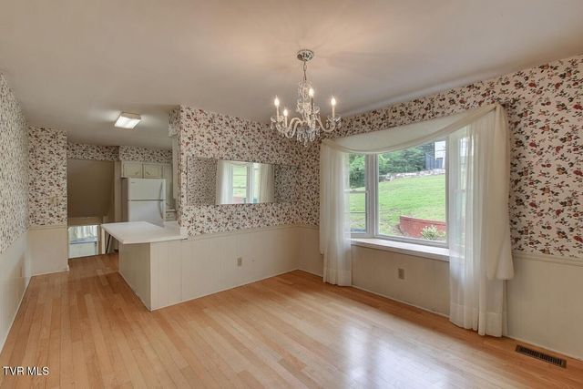 555 Valley Avenue, Erwin, TN 37650