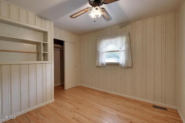 555 Valley Avenue, Erwin, TN 37650