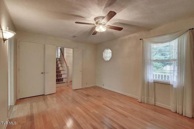 555 Valley Avenue, Erwin, TN 37650