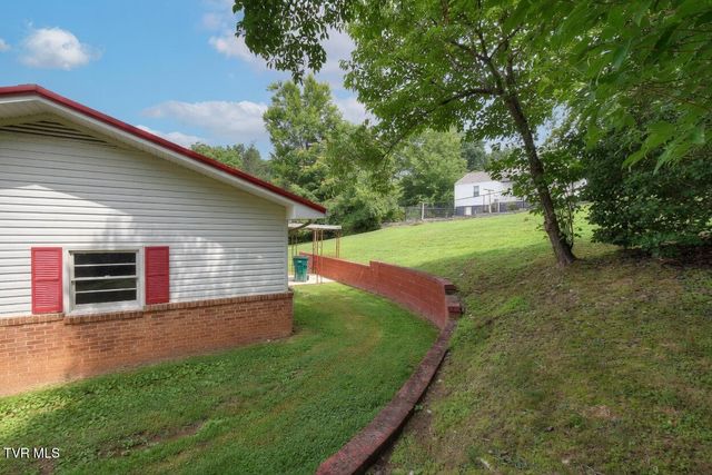555 Valley Avenue, Erwin, TN 37650