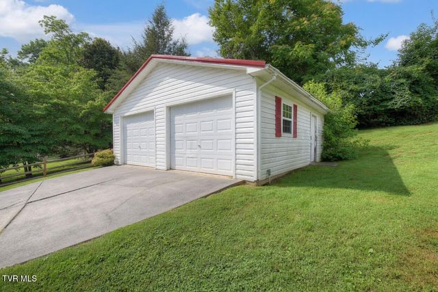 555 Valley Avenue, Erwin, TN 37650