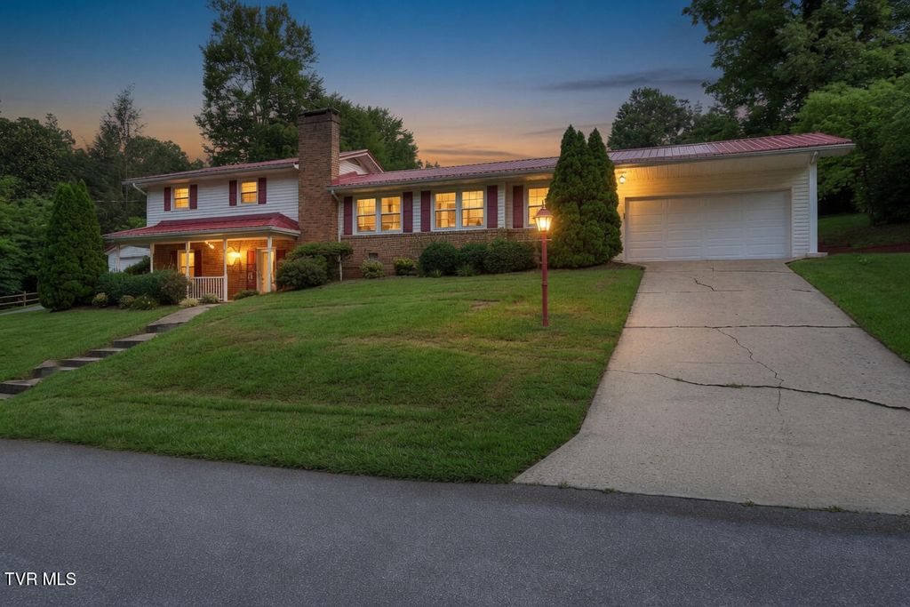 555 Valley Avenue, Erwin, TN 37650
