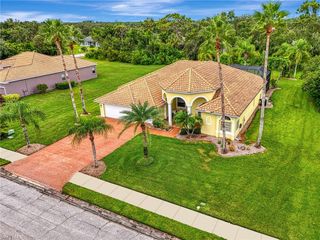 14711 2nd Avenue CIR NE, Bradenton, FL 34212