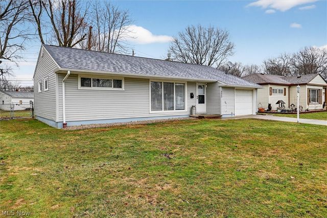 9924 Manorford Drive, Parma Heights, OH 44130