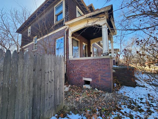 284 E Philadelphia Street, Detroit, MI 48202