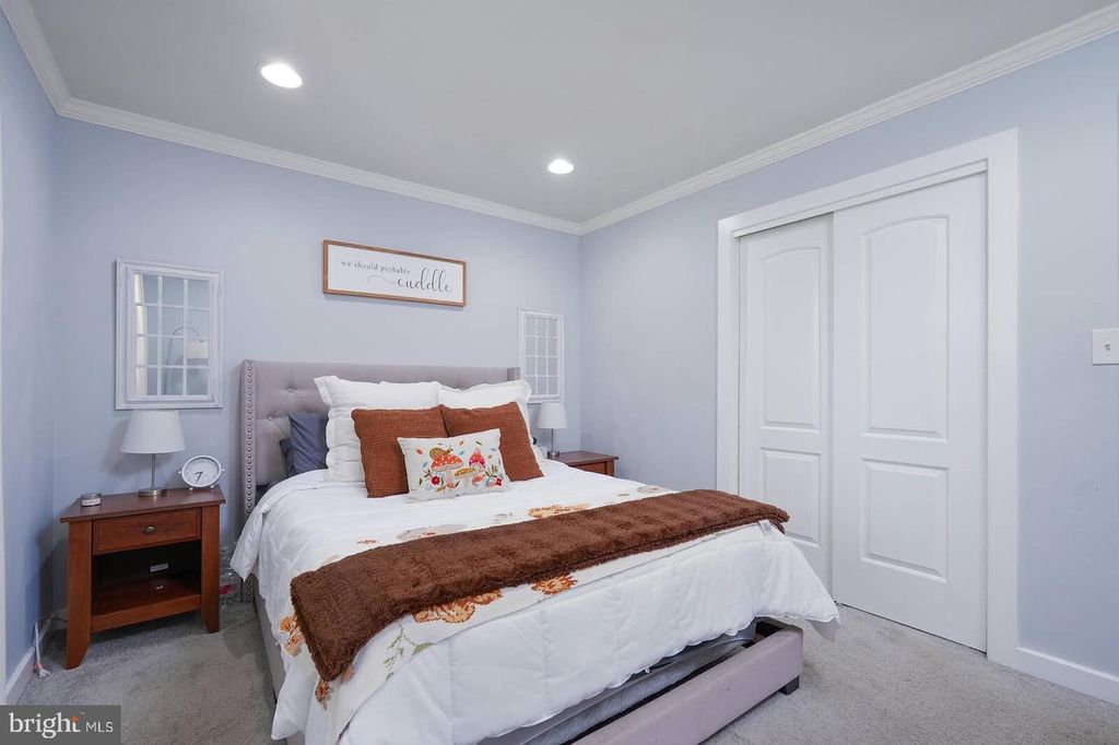 Image 17 of property listing at 319 SASSAFRAS RD, Baltimore, MD 21221