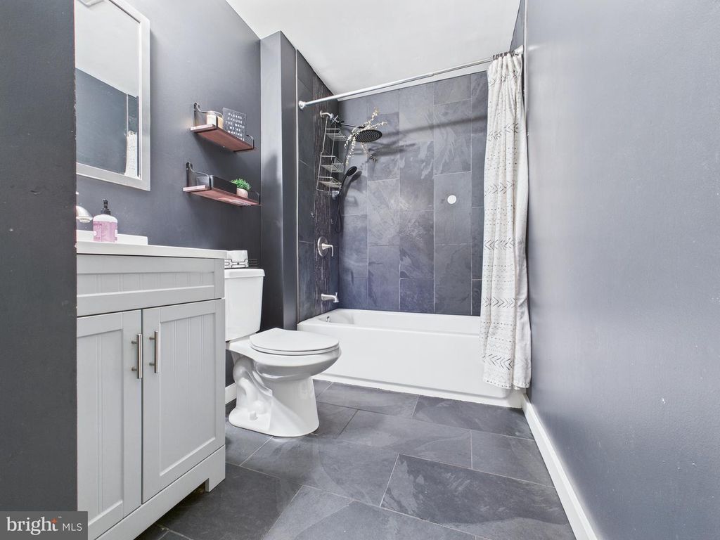 Image 18 of property listing at 319 SASSAFRAS RD, Baltimore, MD 21221