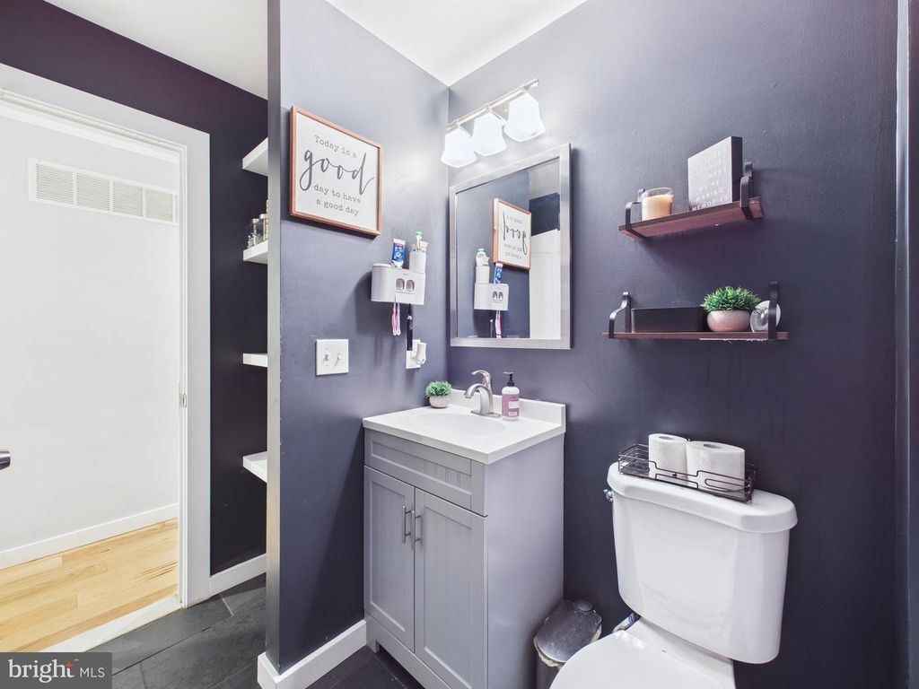 Image 21 of property listing at 319 SASSAFRAS RD, Baltimore, MD 21221