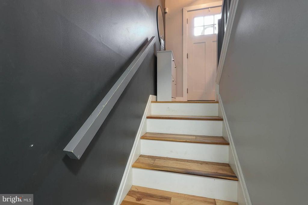 Image 26 of property listing at 319 SASSAFRAS RD, Baltimore, MD 21221