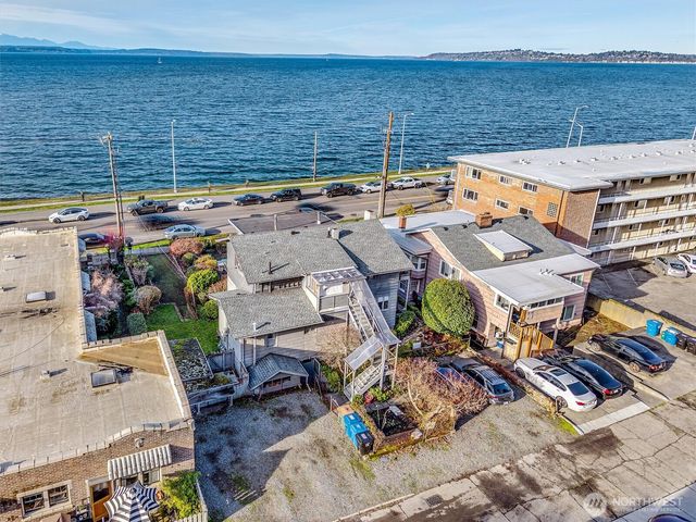 2236 Alki Avenue SW, Seattle, WA 98116